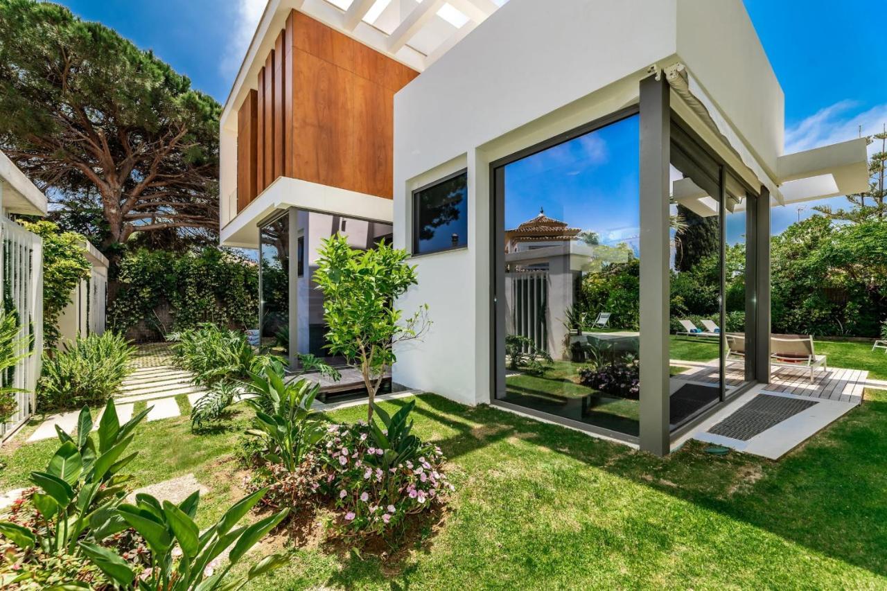 All About Villa Gladiolo Marbella Bagian luar foto