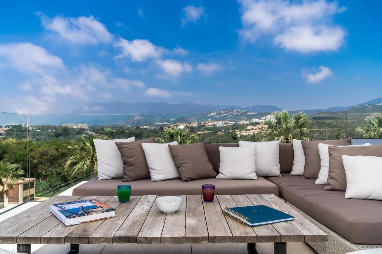 All About Villa Gladiolo Marbella Bagian luar foto